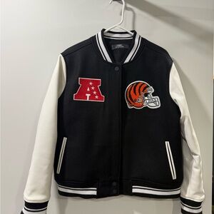 Women’s Wool Varsity Cincinnati Bengals jacket black/white Pro Standard Luxury